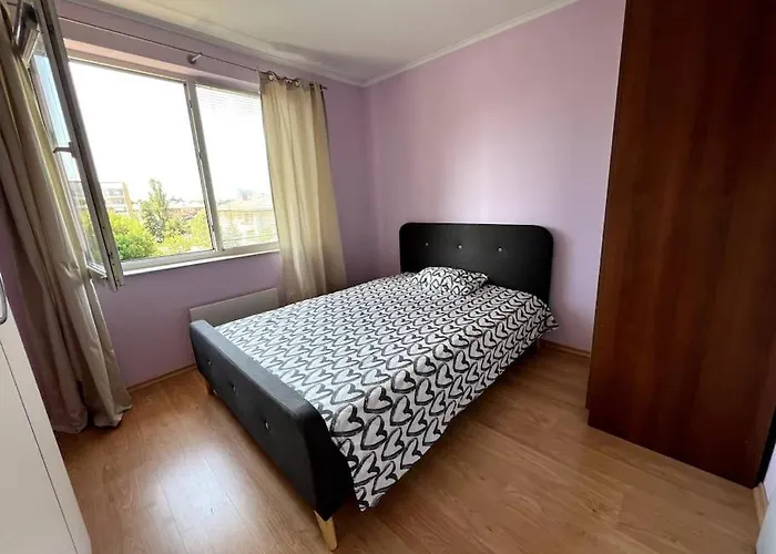 Apartament Lovely Spacious 3br Just Outside Of Centre *